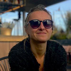 Meet your Posher, Danielle